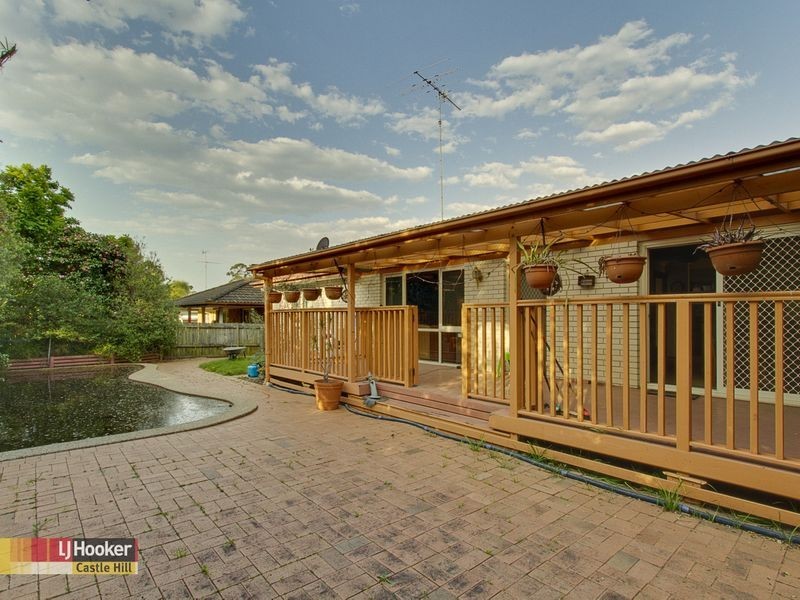 13 Dresden Avenue, Castle Hill NSW 2154