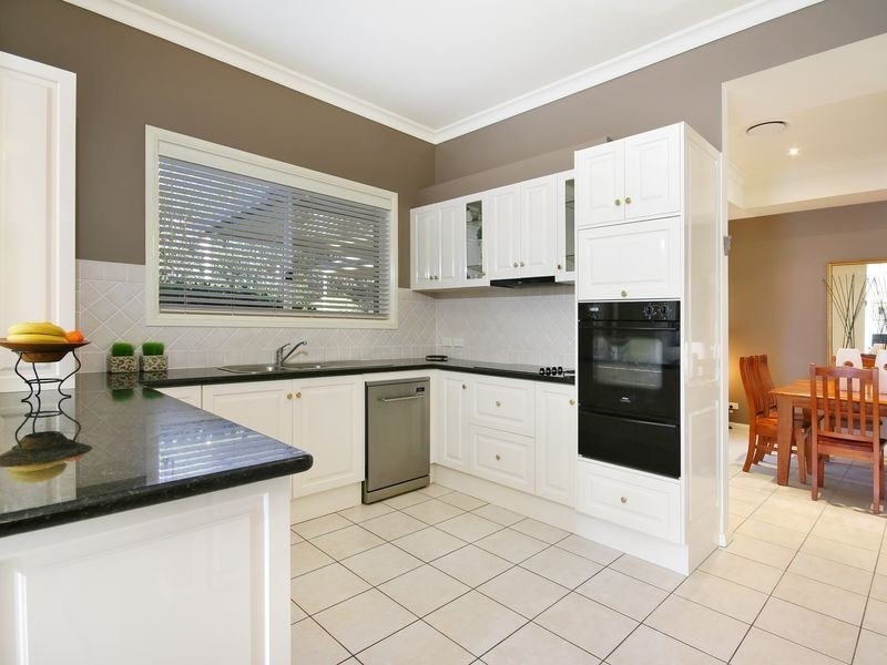28 Wongajong Close, Castle Hill NSW 2154