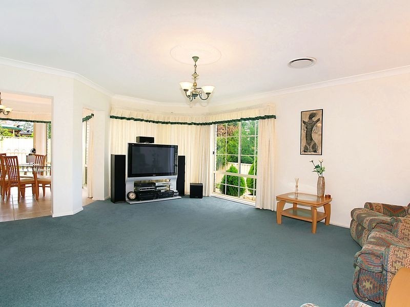 54 James Mileham Dr, Kellyville NSW 2155