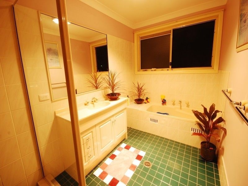 11 Jarrah Pl, Castle Hill NSW 2154