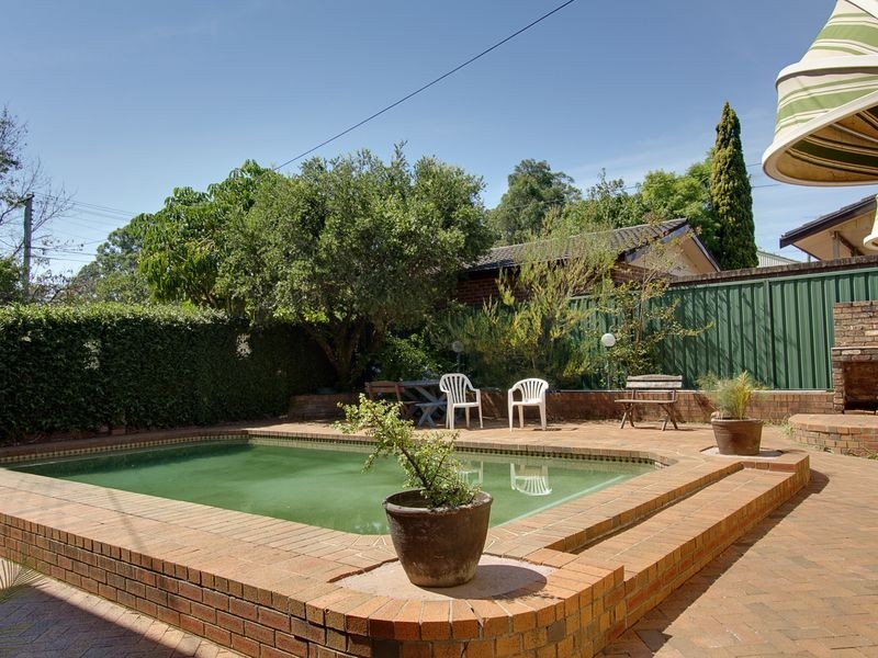 8-10 Englart Pl, Baulkham Hills NSW 2153