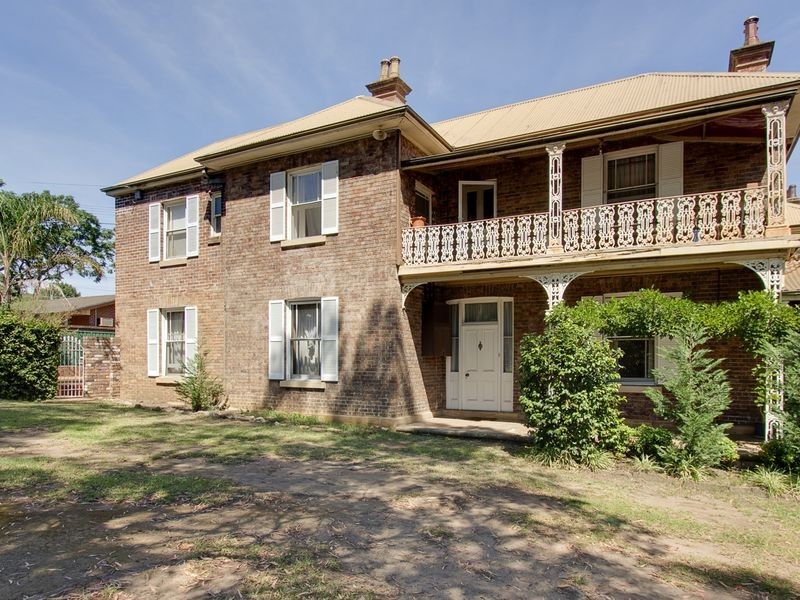 8-10 Englart Pl, Baulkham Hills NSW 2153