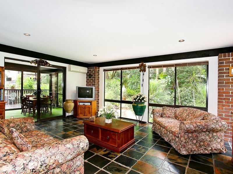 50 Woodhill St, Castle Hill NSW 2154