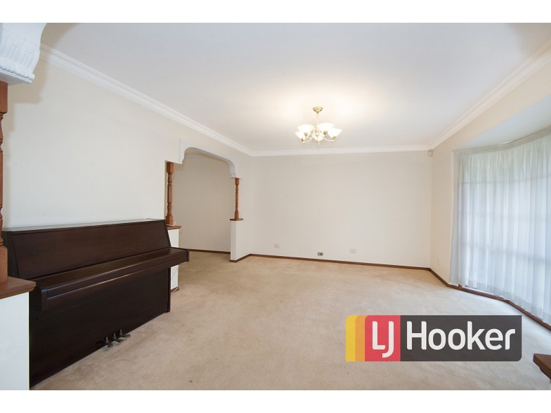1 Yoorana Pl, Castle Hill NSW 2154