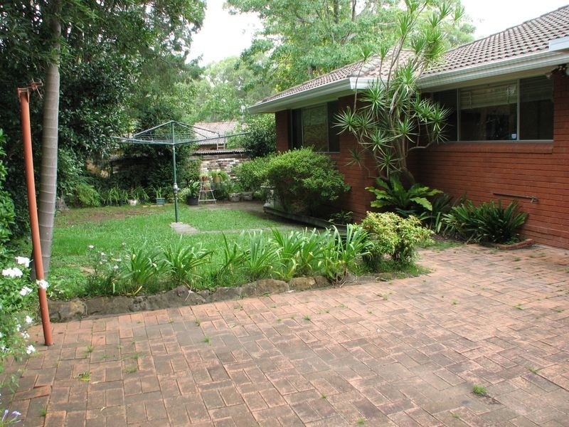 14 Gordon Ave, Castle Hill NSW 2154