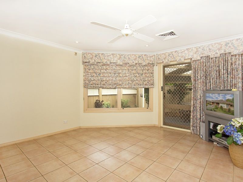 1/28 Garthowen Cr, Castle Hill NSW 2154