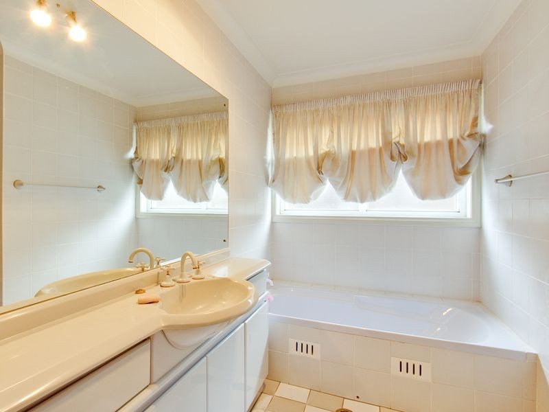 1/28 Garthowen Cr, Castle Hill NSW 2154