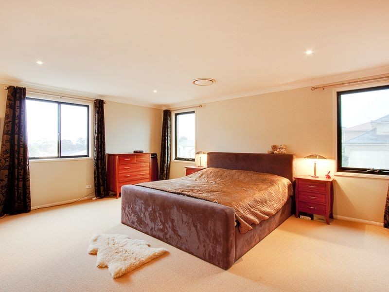 2 Brookfield Way, Castle Hill NSW 2154