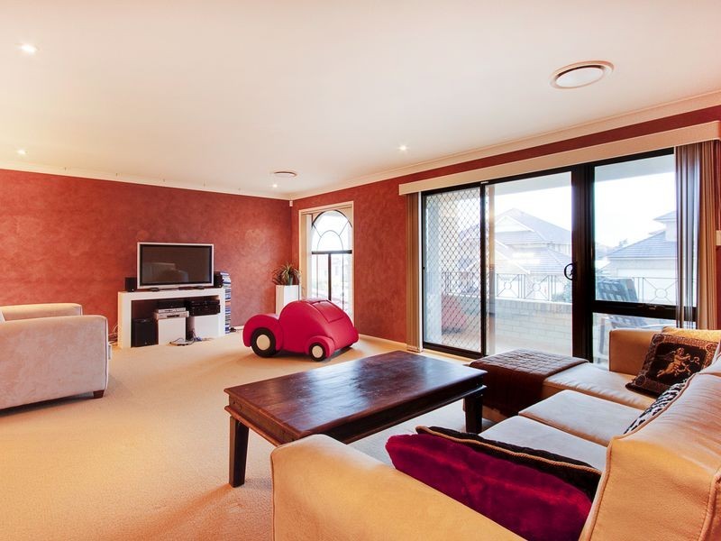 2 Brookfield Way, Castle Hill NSW 2154