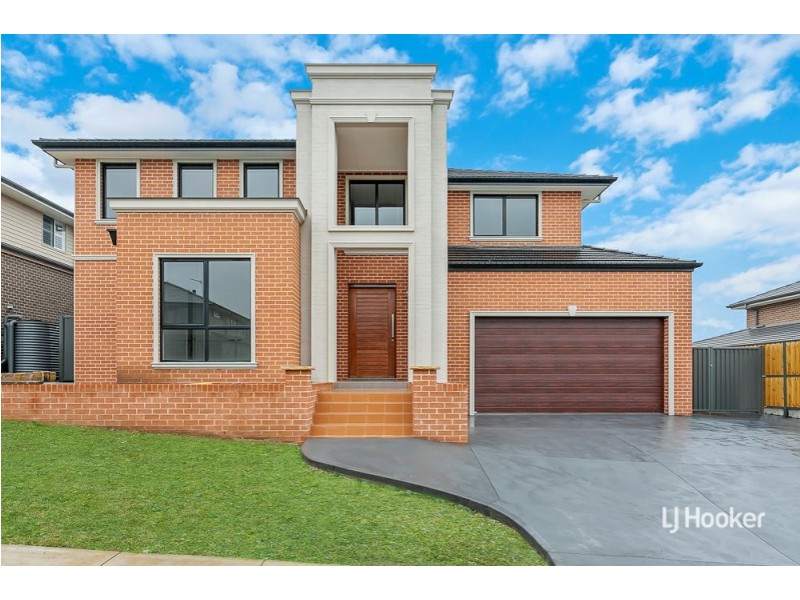 18 John Hillas Ave, Kellyville NSW 2155