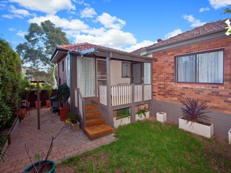 7 Cheriton Ave, Castle Hill NSW 2154