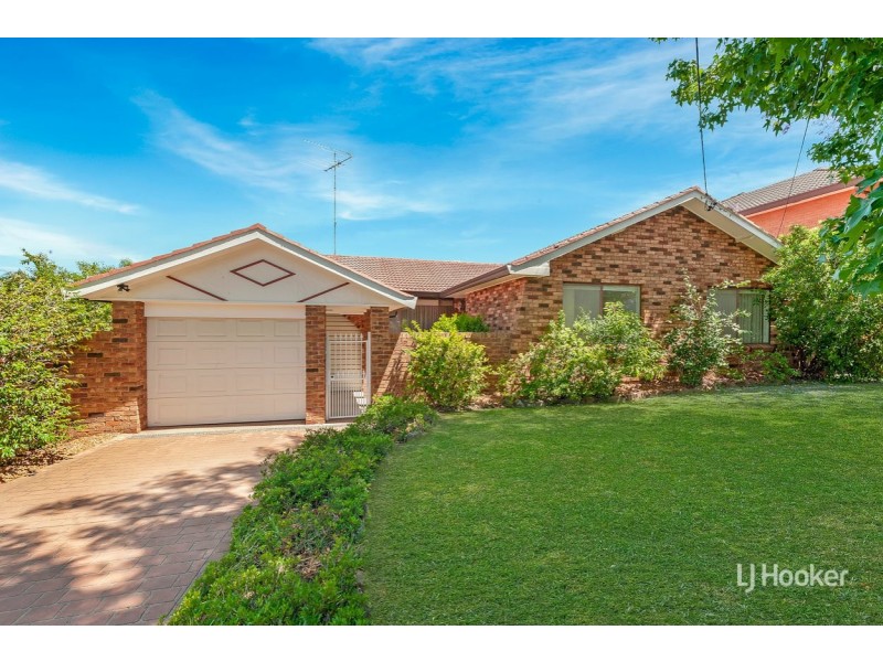 74 Brucedale Drive, Baulkham Hills NSW 2153