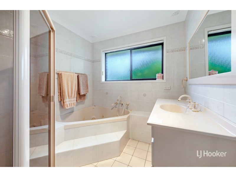 74 Brucedale Drive, Baulkham Hills NSW 2153