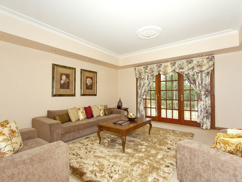 26 Grange Rd, Glenhaven NSW 2156