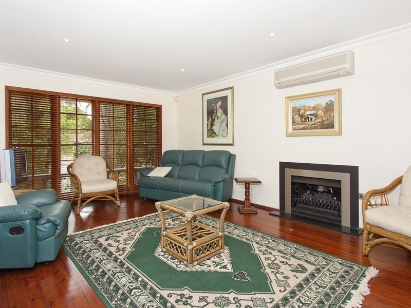44 Woodhill St, Castle Hill NSW 2154
