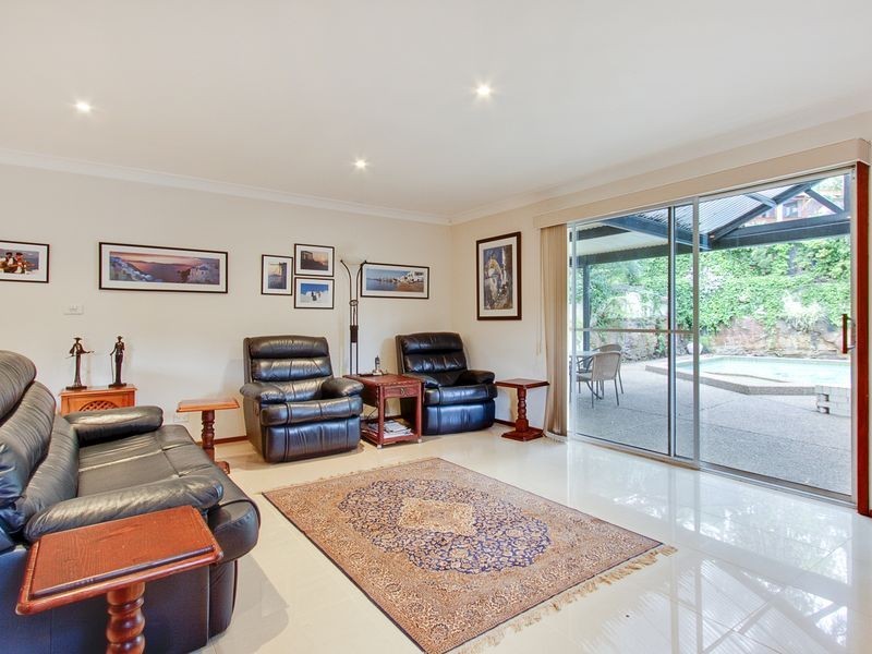 44 Woodhill St, Castle Hill NSW 2154