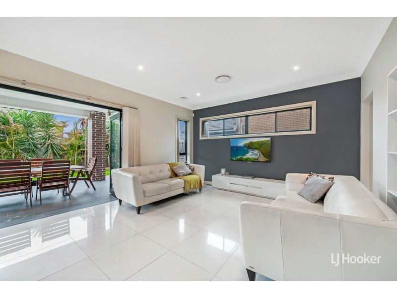6 Whale Court, Stanhope Gardens NSW 2768
