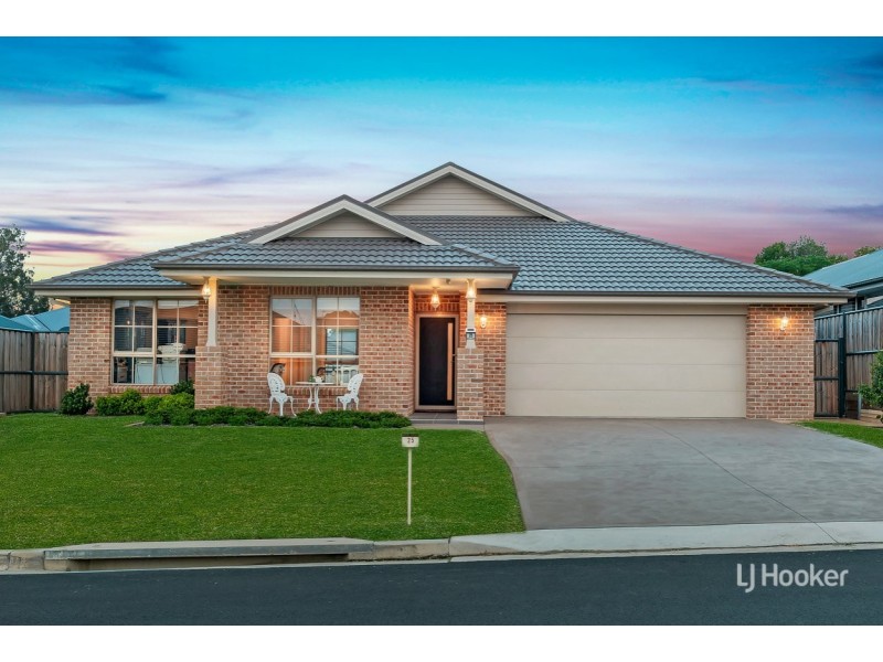 25 Fernadell Drive, Pitt Town NSW 2756