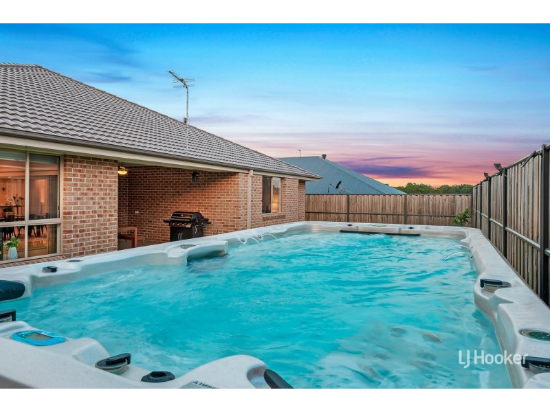 25 Fernadell Drive, Pitt Town NSW 2756