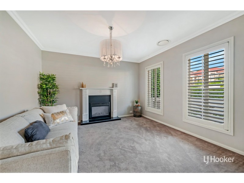 4 Valenti Crescent, Kellyville NSW 2155