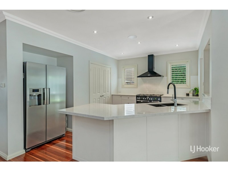 4 Valenti Crescent, Kellyville NSW 2155