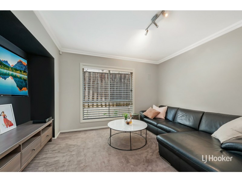 4 Valenti Crescent, Kellyville NSW 2155