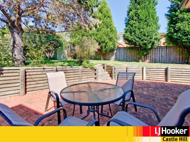 11 Mowbray Cl, Castle Hill NSW 2154