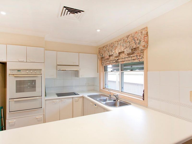 1/28 Garthowen Crescent, Castle Hill NSW 2154
