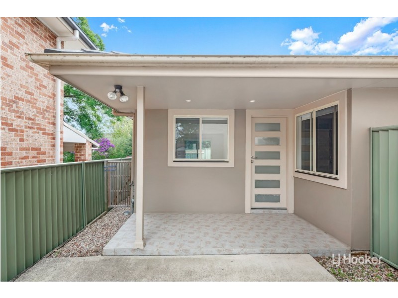 33a Warwick Parade, Castle Hill NSW 2154