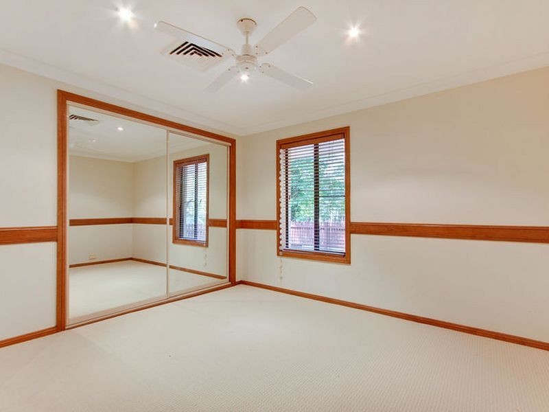 16 Greenvale Pl, Castle Hill NSW 2154