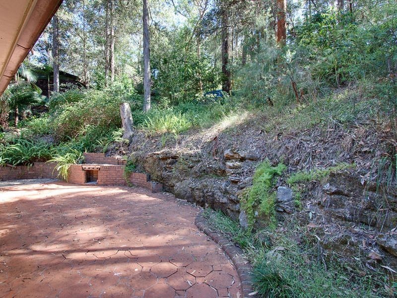 16 Greenvale Pl, Castle Hill NSW 2154