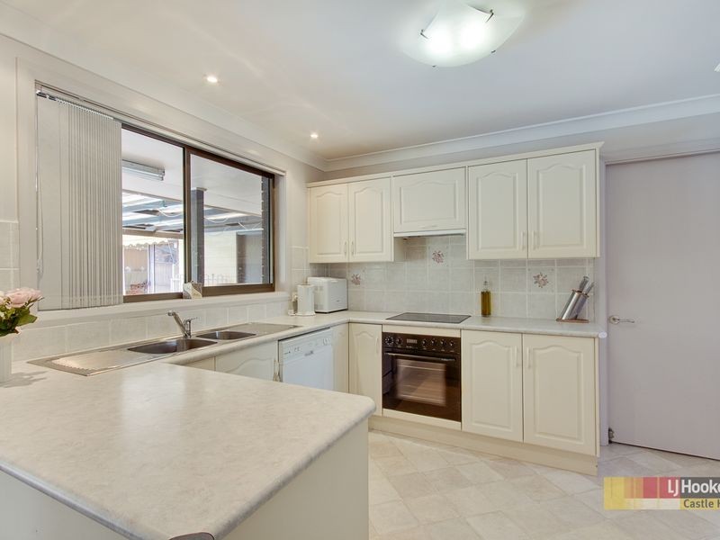 22 Lisa Cr, Castle Hill NSW 2154