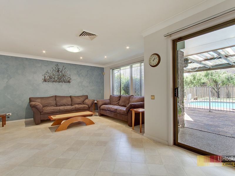 22 Lisa Cr, Castle Hill NSW 2154