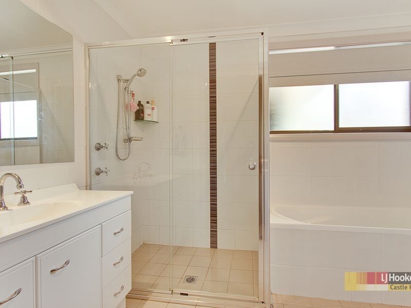 22 Lisa Cr, Castle Hill NSW 2154