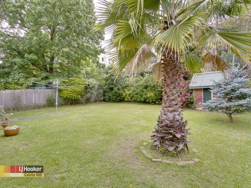 11 Hume Avenue, Castle Hill NSW 2154