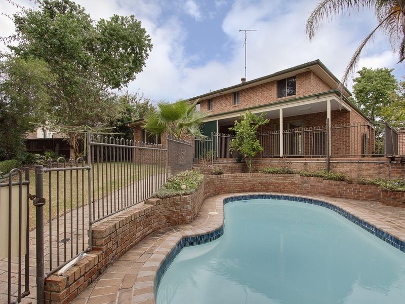 9 Guineviere Ct, Castle Hill NSW 2154