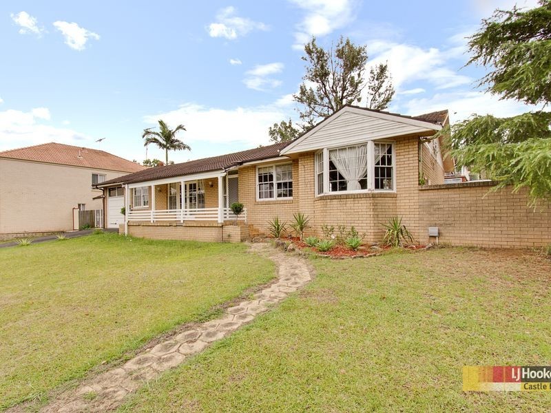 16 Whitling Ave, Castle Hill NSW 2154