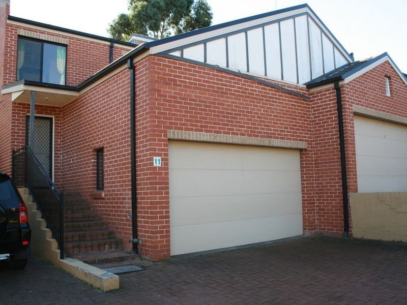 11/2 Parsonage Rd, Castle Hill NSW 2154