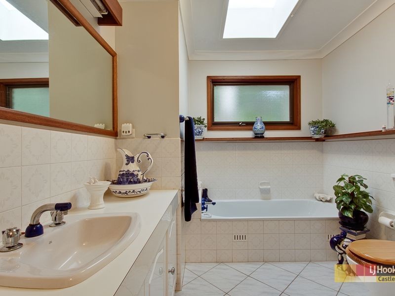 12 Greenvale Place, Castle Hill NSW 2154