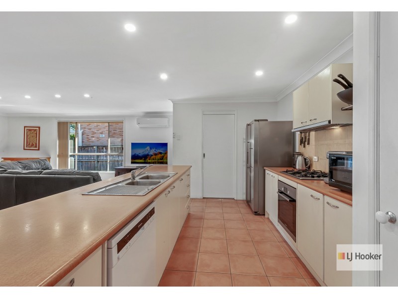 4 Macquarie Avenue, Kellyville NSW 2155