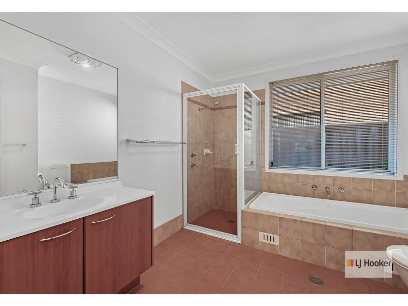 4 Macquarie Avenue, Kellyville NSW 2155