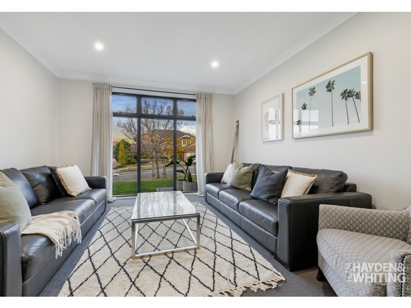 5 Benbullen Way, Castle Hill NSW 2154