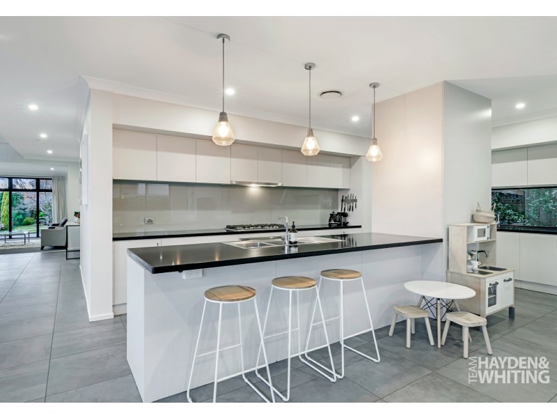 5 Benbullen Way, Castle Hill NSW 2154