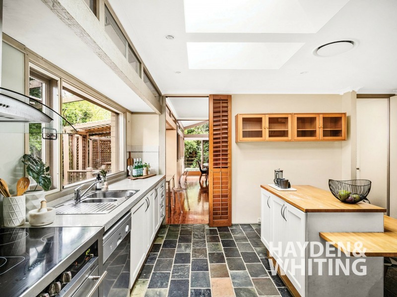 4 Barrawarn Place, Castle Hill NSW 2154