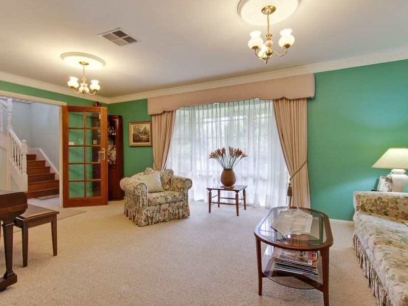 9 Broadsword Pl, Castle Hill NSW 2154