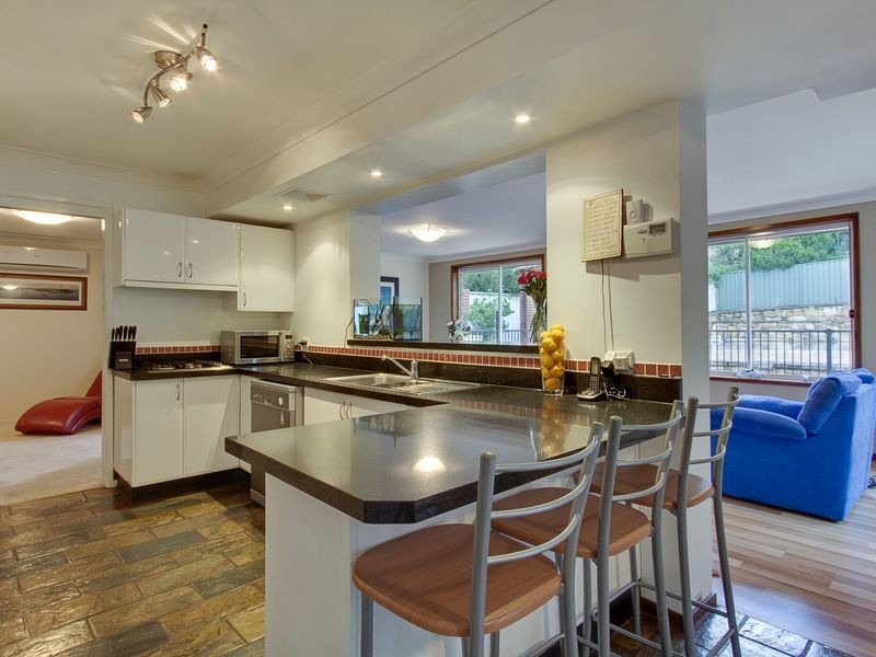 11 Tallowwood Av, Cherrybrook NSW 2126