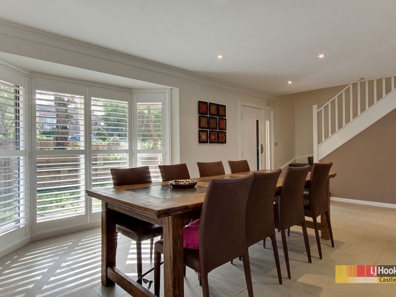 7 Lincoln Pl, Castle Hill NSW 2154