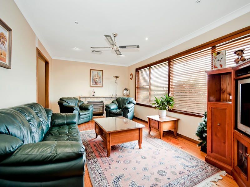 43 Blackett Drive, Castle Hill NSW 2154