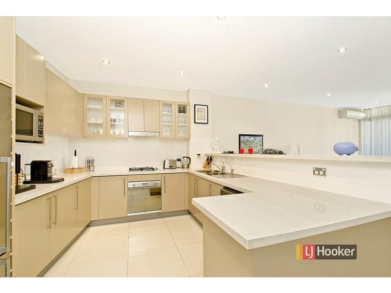 807/12 Pennant Street, Castle Hill NSW 2154