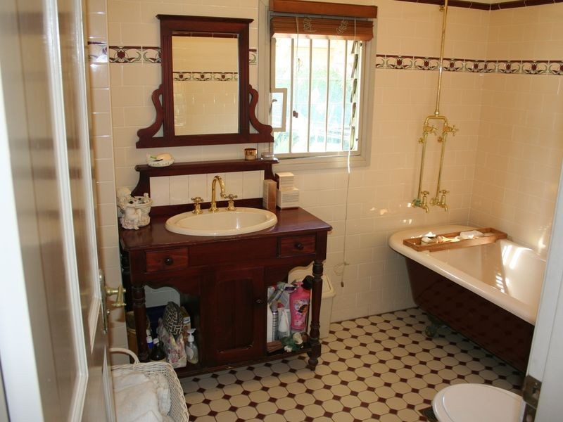 121 Old Northern Road, Castle Hill NSW 2154